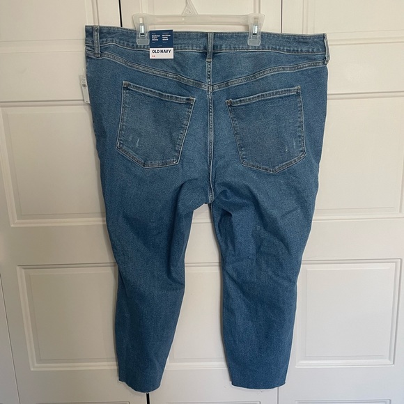 Old Navy Rockstar Super Skinny Jeans - Picture 2 of 8